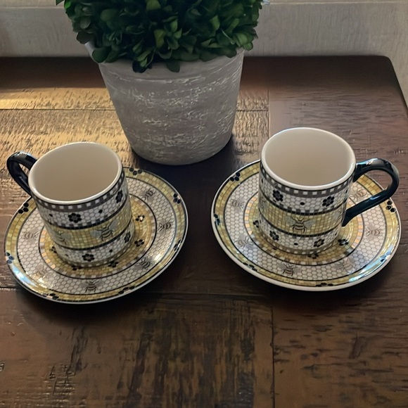 SET OF 2-Anthropologie Bistro Tile Espresso Cup & Saucer Garden Collection Bee - Picture 2 of 8